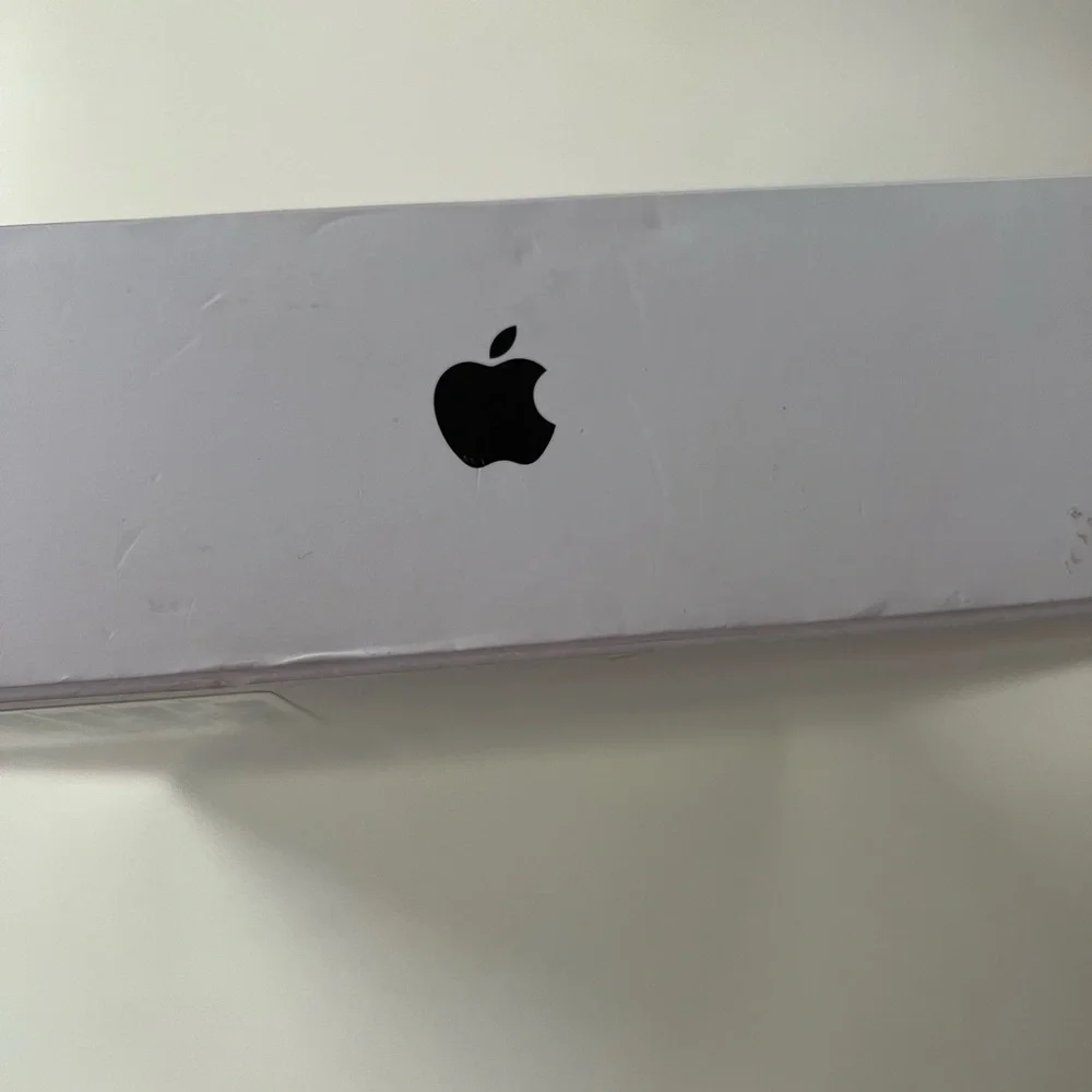 Apple MacBook Pro 13 Box With Original Charger Adapter Never Used​​